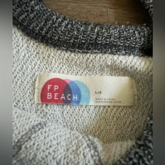 FP Beach Women's Long Sleeve Pullover Lightweight Knit Sweater Gray Size Large - Picture 4 of 6